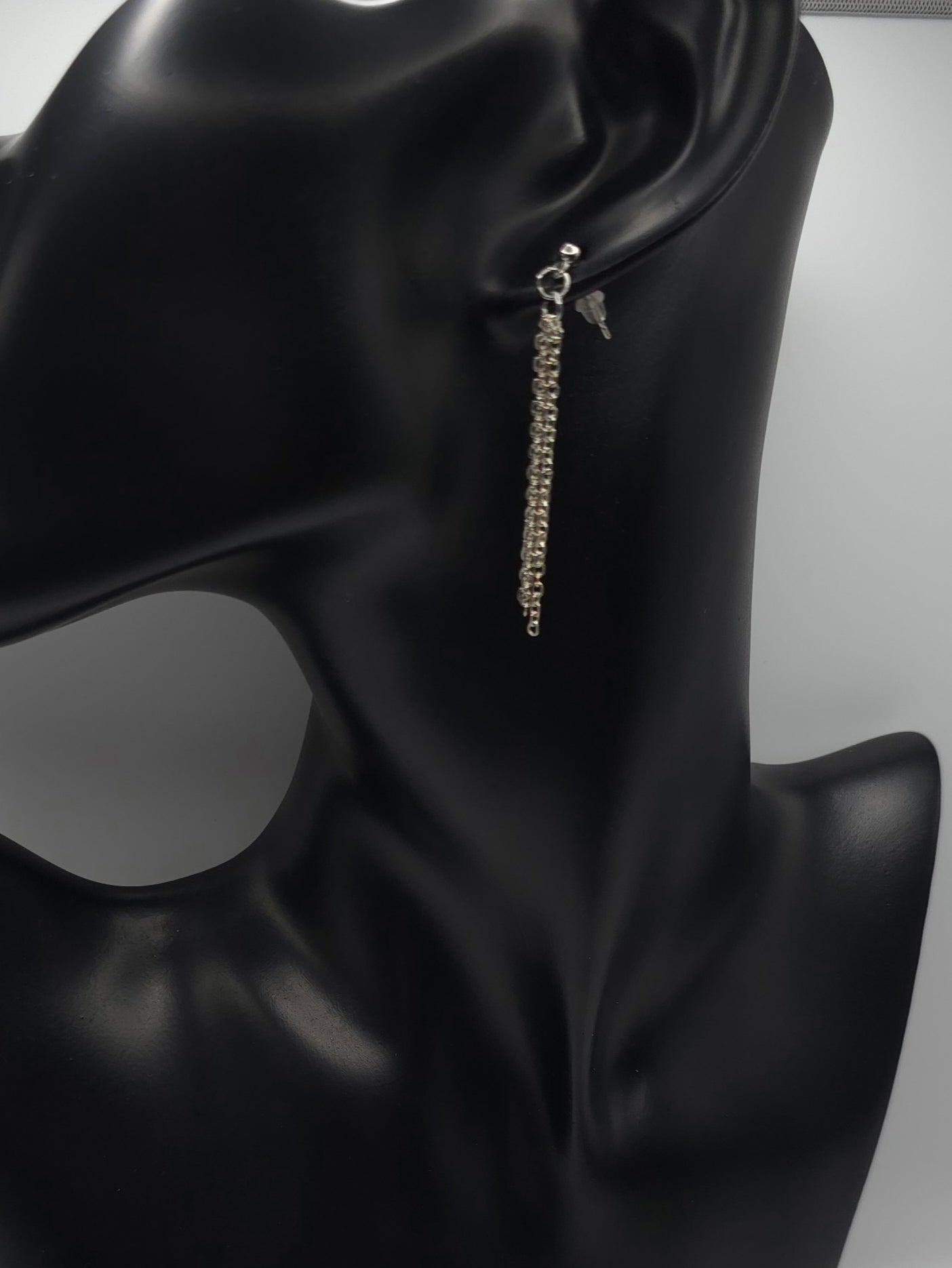 Dangle chain Earrings