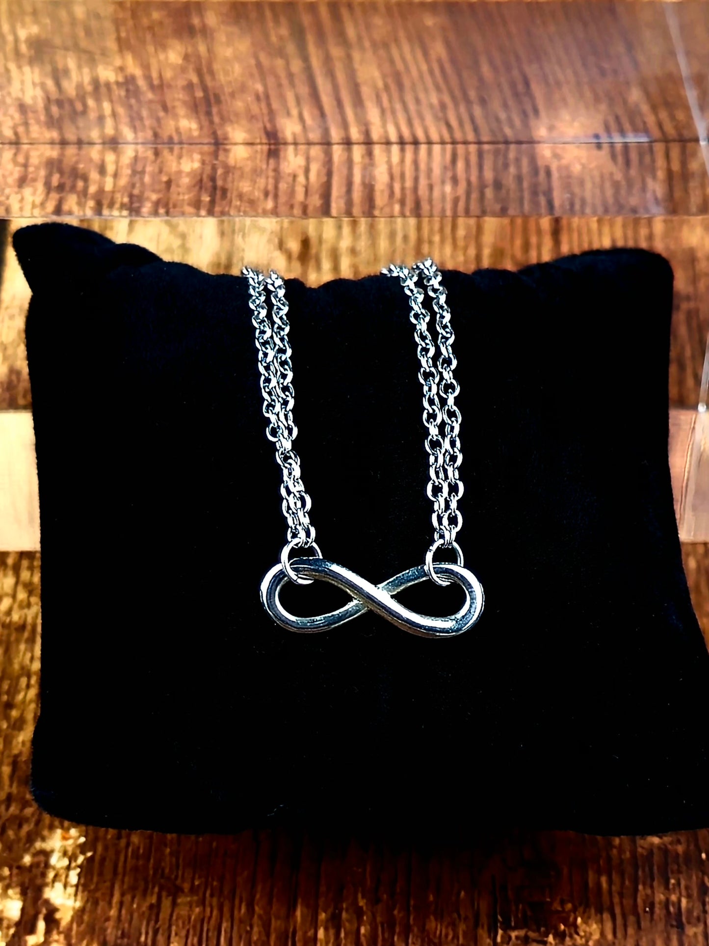 Stunning Silver infinity Bracelet