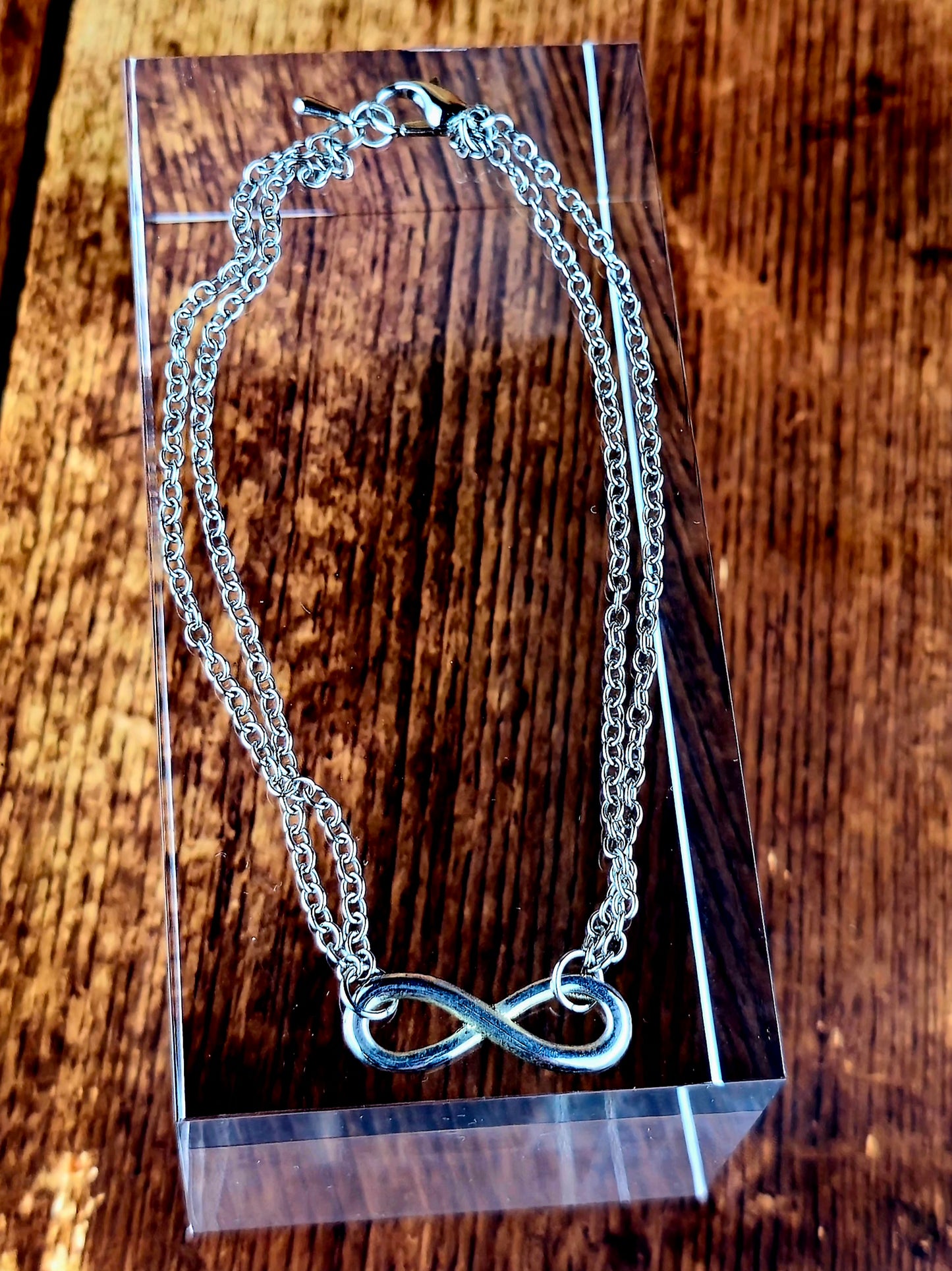 Stunning Silver infinity Bracelet
